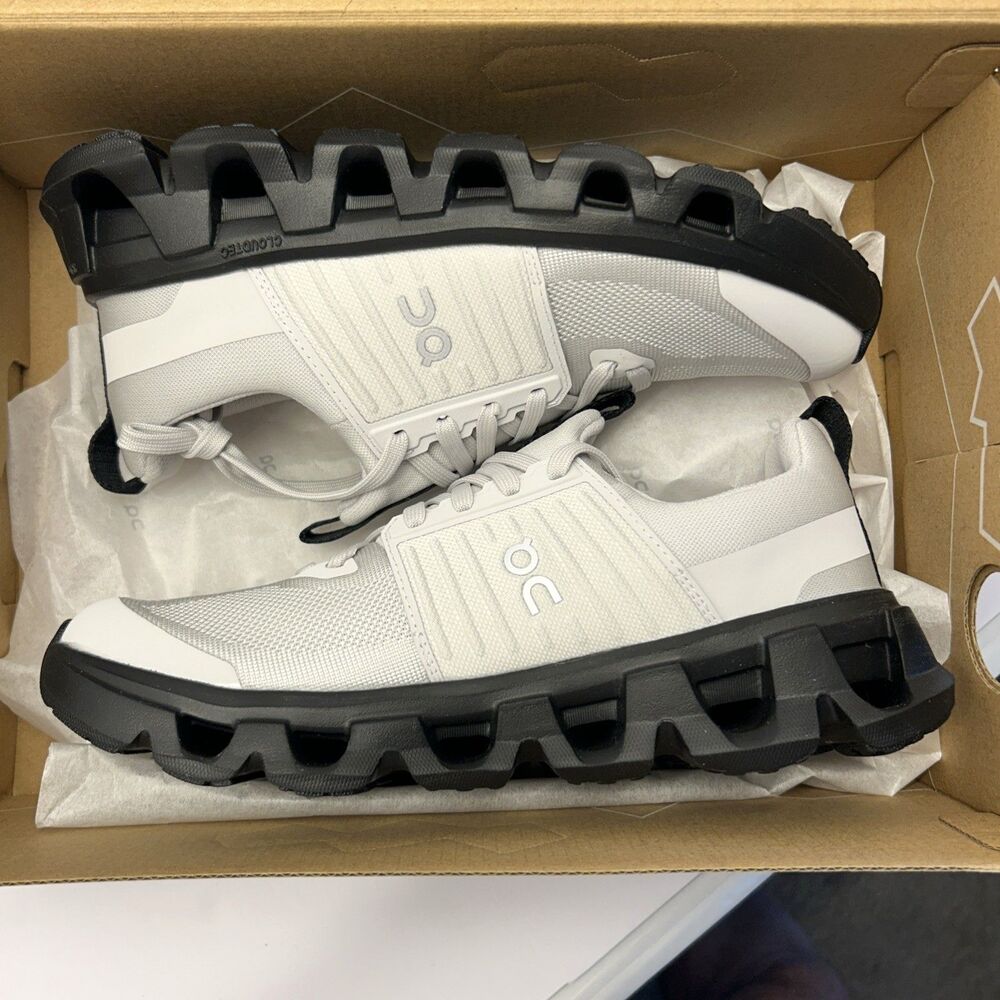 On Cloud Cloudswift Youth or Women Wolf Black Size 5.5 New in Box - Picture 2 of 9